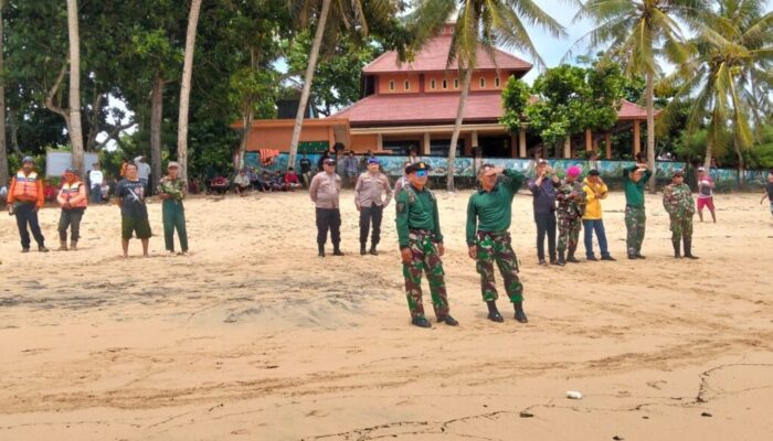 Laka Laut di Pantai Balekambang, Pemancing Hilang Diduga Terseret Palung Laut