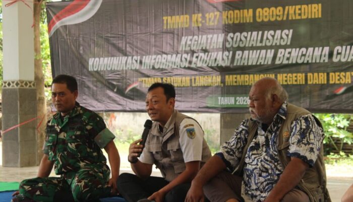 BPBD Kediri Sosialisasikan Edukasi Rawan Cuaca Ekstrem pada TMMD ke-127