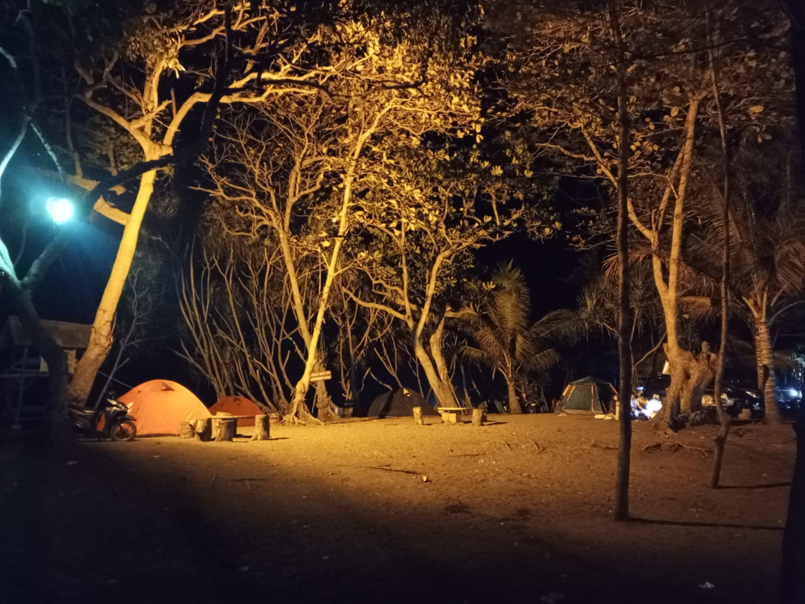 Pantai Wonogoro Malang Selatan, Surga Romantis Menikmati Keindahan Malam